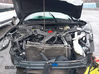 2021 Chevrolet Blazer LT z VIN 3GNKBHR46MS522595, wystawiony jako IAAI lot #41683458 z przebiegiem 93 613 mil mil oraz . Historia ofert i sprzedaży dostępna na DreamBid. Obrazek 10.