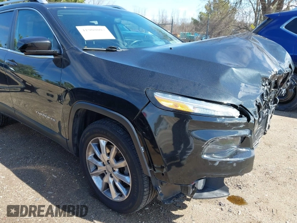 2014 Jeep Cherokee Limited with VIN 1C4PJMDS2EW153305, listed as a IAAI auction lot 41908007 with 88,015 mi miles. Bid and sale history available at carsss.com. Image 20.