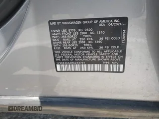 2024 Volkswagen Atlas SE z VIN 1V2KE2CA3RC243791, wystawiony jako IAAI lot #42037645 z przebiegiem 24 932 mil mil oraz . Historia ofert i sprzedaży dostępna na DreamBid. Obrazek 9.