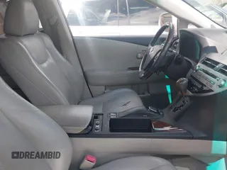 2010 Lexus RX 350 z VIN JTJBK1BA2A2006352, wystawiony jako IAAI lot #42367046 z przebiegiem 111 306 mil mil oraz . Historia ofert i sprzedaży dostępna na DreamBid. Obrazek 8.