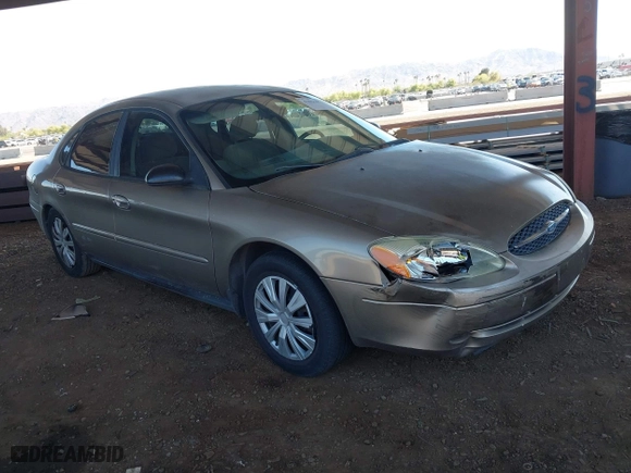2002 Ford Taurus LX with VIN 1FAFP52U72G284116, listed as a IAAI auction lot 42004075 with 86,544 mi miles. Bid and sale history available at carsss.com. Image 1.