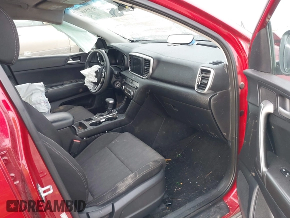 2020 Kia Sportage LX z VIN KNDPMCAC0L7697209, wystawiony jako IAAI lot #41795208 z przebiegiem 129 188 mil mil oraz . Historia ofert i sprzedaży dostępna na DreamBid. Obrazek 5.