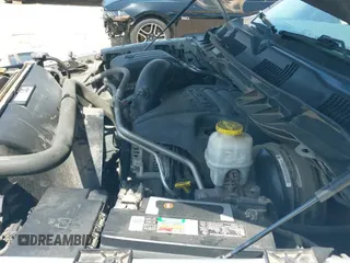 2019 Ram 1500 Big Horn z VIN 1C6RR6LT9KS564282, wystawiony jako IAAI lot #42470182 z przebiegiem 186 902 mil mil oraz . Historia ofert i sprzedaży dostępna na DreamBid. Obrazek 23.