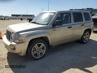 2009 Jeep Patriot Sport z VIN 1J4FF28B99D207304, wystawiony jako Copart lot #58659975 z przebiegiem 271 552 mil mil oraz Czysty tytuł • Clean title. Historia ofert i sprzedaży dostępna na DreamBid. Obrazek 1.