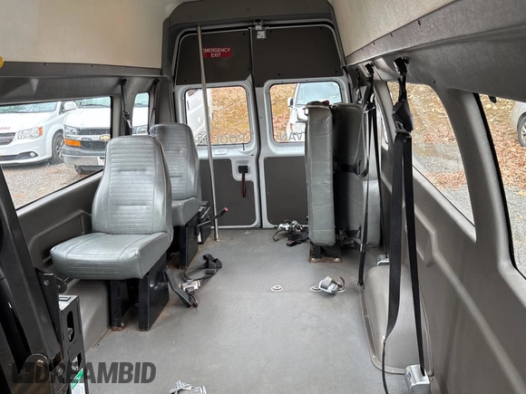 2014 Ford Econoline Cargo Commercial with VIN 1FTNS2EW1EDA21948, listed as a Copart auction lot 50900965 with 148,347 mi miles and Clean Title. Bid and sale history available at carsss.com. Image 7.