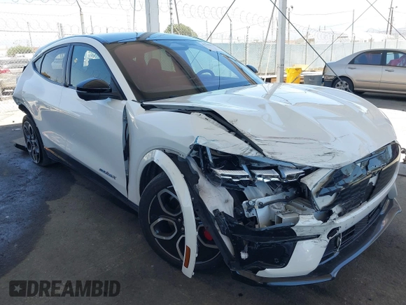2023 Ford Mustang Mach-E GT z VIN 3FMTK4SEXPMA16880, wystawiony jako IAAI lot #42259039 z przebiegiem 27 524 mil mil oraz . Historia ofert i sprzedaży dostępna na DreamBid. Obrazek 1.