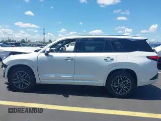 2025 Lexus TX 350 with VIN 5TDAAAA69SS014733, listed as a IAAI auction lot 42481473 with 1,592 mi miles and . Bid and sale history available at DreamBid. Image 15.