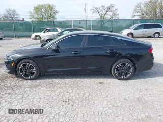2021 Kia K5 GT-Line z VIN 5XXG64J24MG022821, wystawiony jako IAAI lot #41970102 z przebiegiem 67 105 mil mil oraz . Historia ofert i sprzedaży dostępna na DreamBid. Obrazek 14.