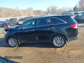 2016 Kia Sorento LX with VIN 5XYPG4A32GG031328, listed as a IAAI auction lot 41890459 with 158,475 mi miles. Bid and sale history available at carsss.com. Image 14.