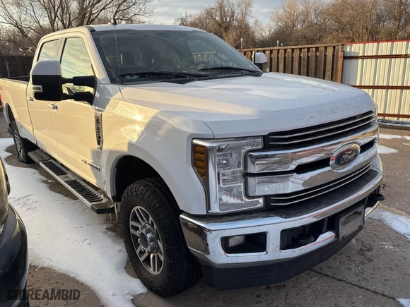 2019 Ford Super Duty F-250 SRW XL with VIN 1FT7W2BT4KEG54943, listed as a Copart auction lot 46714425 with 203,629 mi miles and Clean Title. Bid and sale history available at carsss.com. Image 1.
