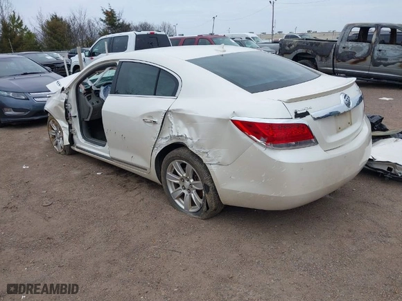 2011 Buick LaCrosse CXL with VIN 1G4GC5EC2BF393629, listed as a IAAI auction lot 41613521 with 195,638 mi miles. Bid and sale history available at carsss.com. Image 3.