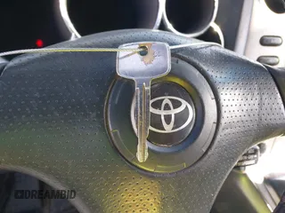 2003 Toyota Matrix Std z VIN 2T1KR32E03C109884, wystawiony jako IAAI lot #41947960 z przebiegiem 240 528 mil mil oraz . Historia ofert i sprzedaży dostępna na DreamBid. Obrazek 11.