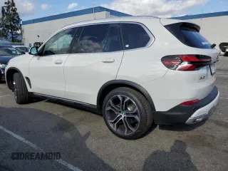 2025 BMW X5 sDrive40i with VIN 5UX13EU0XS9X91850, listed as a Copart auction lot 51511875 with 4,859 mi miles and Salvage Title. Bid and sale history available at carsss.com. Image 2.