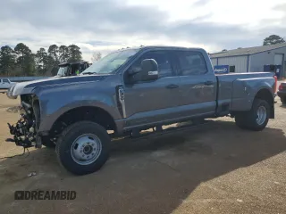 2024 Ford F-350 XL z VIN 1FT8W3DT7REE03092, wystawiony jako Copart lot #47180275 z przebiegiem 22 381 mil mil oraz Czysty tytuł • Clean title. Historia ofert i sprzedaży dostępna na DreamBid. Obrazek 1.