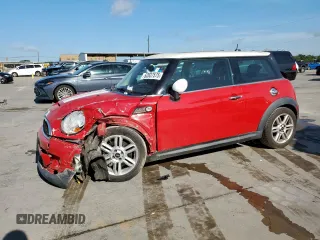 2012 MINI Hardtop S z VIN WMWSV3C50CTY25944, wystawiony jako Copart lot #62837575 z przebiegiem 73 618 mil mil oraz Szkoda całkowita • Salvage title. Historia ofert i sprzedaży dostępna na DreamBid. Obrazek 1.