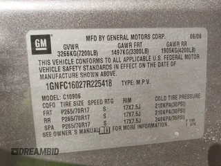 2007 Chevrolet Suburban LT с VIN 1GNFC16027R225418, выставлен на аукционе IAAI как лот 42466800 с пробегом Не указан миль и . История ставок и продаж доступна на DreamBid. Изображение 9.
