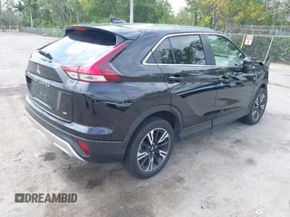 2023 Mitsubishi Eclipse Cross SE z VIN JA4ATWAA4PZ023125, wystawiony jako IAAI lot #42098853 z przebiegiem 15 511 mil mil oraz . Historia ofert i sprzedaży dostępna na DreamBid. Obrazek 4.