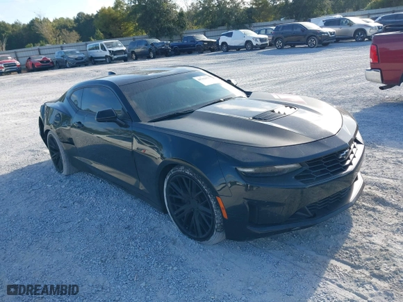 2021 Chevrolet Camaro 1SS with VIN 1G1FF1R74M0123944, listed as a IAAI auction lot 40762473 with 62,673 mi miles. Bid and sale history available at carsss.com. Image 1.