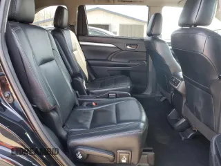 2018 Toyota Highlander SE z VIN 5TDJZRFH6JS553195, wystawiony jako Copart lot #48784505 z przebiegiem 129 674 mil mil oraz Tytuł czysty. Historia ofert i sprzedaży dostępna na DreamBid. Obrazek 11.