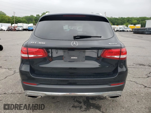 2019 Mercedes-Benz GLC 300 z VIN WDC0G4KB0KV164978, wystawiony jako Copart lot #58817545 z przebiegiem 85 271 mil mil oraz Szkoda całkowita • Salvage title. Historia ofert i sprzedaży dostępna na DreamBid. Obrazek 6.