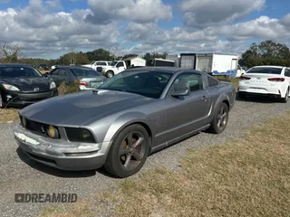 2007 Ford Mustang Deluxe with VIN 1ZVFT80N975342231, listed as a Copart auction lot 86153004 with 175,676 mi miles and Clean Title. Bid and sale history available at carsss.com. Image 2.