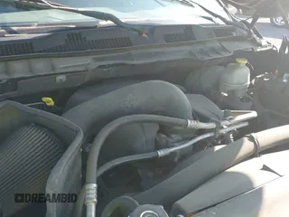 2014 Ram 1500 Express z VIN 3C6JR6AT1EG156872, wystawiony jako IAAI lot #42364099 z przebiegiem 240 249 mil mil oraz . Historia ofert i sprzedaży dostępna na DreamBid. Obrazek 19.