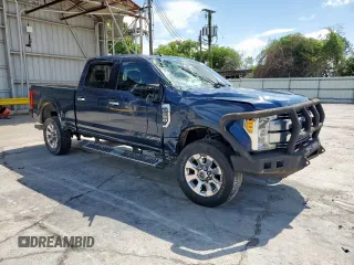 2017 Ford F-250 Lariat with VIN 1FT7W2BT1HEE01023, listed as a Copart auction lot 60861445 with 252,277 mi miles and Salvage title. Bid and sale history available at DreamBid. Image 4.