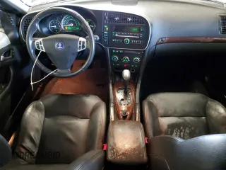 2008 Saab 9-3 z VIN YS3FB79Y286004977, wystawiony jako Copart lot #71240394 z przebiegiem 134 498 mil mil oraz Czysty tytuł • Clean title. Historia ofert i sprzedaży dostępna na DreamBid. Obrazek 8.