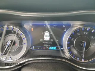 2017 Chrysler 300 with VIN 2C3CCAKG1HH571318, listed as a Copart auction lot 48156785 with 162,560 mi miles and Salvage Title. Bid and sale history available at carsss.com. Image 9.