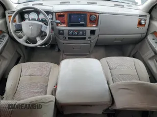 2006 Dodge 1500 SLT z VIN 1D7HU18N06S679929, wystawiony jako Copart lot #49530535 z przebiegiem 179 744 mil mil oraz Szkoda całkowita • Salvage title. Historia ofert i sprzedaży dostępna na DreamBid. Obrazek 8.