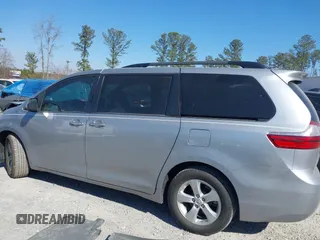 2016 Toyota Sienna LE AAS with VIN 5TDKK3DC6GS696573, listed as a IAAI auction lot 41662041 with 75,363 mi miles. Bid and sale history available at carsss.com. Image 15.