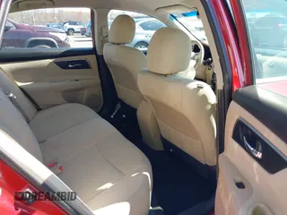 2015 Nissan Altima 2.5 S with VIN 1N4AL3AP3FC105413, listed as a IAAI auction lot 41995660 with 175,430 mi miles. Bid and sale history available at carsss.com. Image 8.