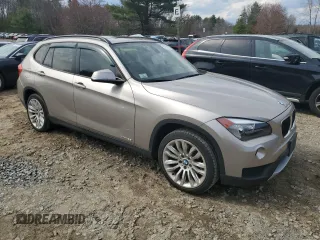 2014 BMW X1 xDrive28i with VIN WBAVL1C50EVY16286, listed as a Copart auction lot 52861275 with 139,283 mi miles and Clean Title. Bid and sale history available at carsss.com. Image 4.