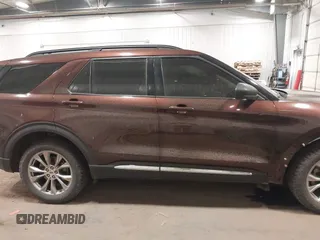2020 Ford Explorer XLT with VIN 1FMSK8DHXLGA27909, listed as a IAAI auction lot 40822423 with 90,458 mi miles. Bid and sale history available at carsss.com. Image 13.