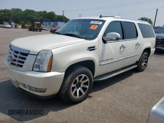 2007 Cadillac Escalade ESV z VIN 1GYFK66897R334273, wystawiony jako Copart lot #59844385 z przebiegiem 203 867 mil mil oraz Czysty tytuł • Clean title. Historia ofert i sprzedaży dostępna na DreamBid. Obrazek 1.