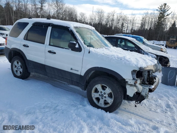 2006 Ford Escape Hybrid with VIN 1FMCU95H46KC08640, listed as a Copart auction lot 43151355 with 251,266 mi miles and Clean Title. Bid and sale history available at carsss.com. Image 4.