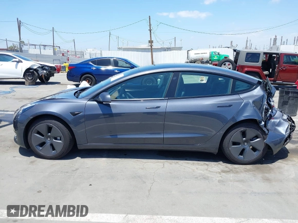 2023 Tesla Model 3 z VIN 5YJ3E1EA6PF694419, wystawiony jako IAAI lot #42268637 z przebiegiem 17 419 mil mil oraz . Historia ofert i sprzedaży dostępna na DreamBid. Obrazek 14.