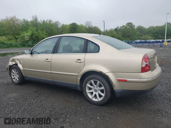 2004 Volkswagen Passat GLS z VIN WVWPD63B34E075688, wystawiony jako Copart lot #56297475 z przebiegiem 135 684 mil mil oraz Szkoda całkowita • Salvage title. Historia ofert i sprzedaży dostępna na DreamBid. Obrazek 2.