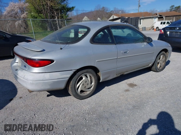2001 Ford Escort ZX2 with VIN 3FAFP11321R241862, listed as a IAAI auction lot 41875706 with 284,720 mi miles. Bid and sale history available at carsss.com. Image 4.