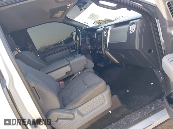 2013 Ford F-150 XL with VIN 1FTFX1CF4DKF71397, listed as a IAAI auction lot 41778335 with 204,179 mi miles. Bid and sale history available at carsss.com. Image 5.