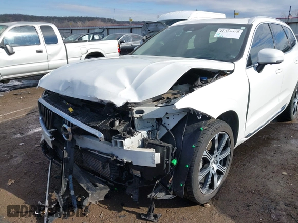 2020 Volvo XC60 Inscription with VIN YV4102DL3L1468305, listed as a IAAI auction lot 41329470 with 68,619 mi miles and . Bid and sale history available at DreamBid. Image 6.