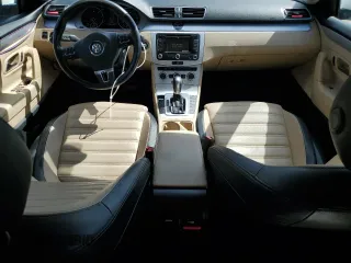 2014 Volkswagen CC Sport with VIN WVWBP7AN8EE538737, listed as a Copart auction lot 68656344 with 131,941 mi miles and Salvage Title. Bid and sale history available at carsss.com. Image 8.
