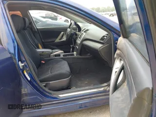 2011 Toyota Camry LE z VIN 4T1BF3EK4BU620134, wystawiony jako IAAI lot #42309875 z przebiegiem 145 272 mil mil oraz . Historia ofert i sprzedaży dostępna na DreamBid. Obrazek 5.