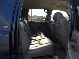 2004 Chevrolet Suburban LT with VIN 1GNFK16Z64J215342, listed as a IAAI auction lot 42799214 with 222,894 mi miles and . Bid and sale history available at DreamBid. Image 8.