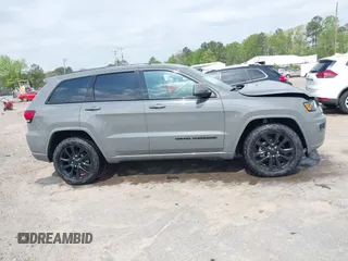 2019 Jeep Grand Cherokee Upland with VIN 1C4RJFAG5KC729664, listed as a IAAI auction lot 42077687 with 51,392 mi miles. Bid and sale history available at carsss.com. Image 13.