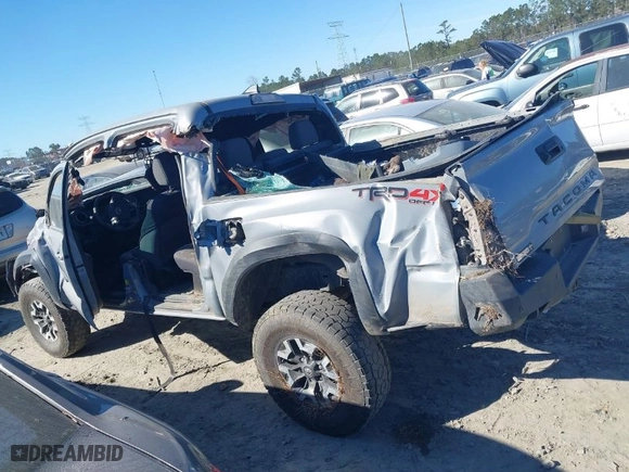 2019 Toyota Tacoma 4WD SR with VIN 3TMCZ5AN5KM199346, listed as a IAAI auction lot 41678090 with 1 mi miles. Bid and sale history available at carsss.com. Image 13.