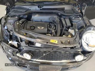 2012 MINI Convertible S с VIN WMWZP3C51CT296318, выставлен на аукционе Copart как лот 47701405 с пробегом 78 842 миль миль и Списание • Salvage title. История ставок и продаж доступна на DreamBid. Изображение 13.