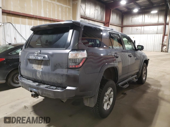 2018 Toyota 4Runner SR5 with VIN JTEBU5JR5J5593670, listed as a Copart auction lot 64429425 with 156,040 mi miles and Salvage title. Bid and sale history available at DreamBid. Image 3.