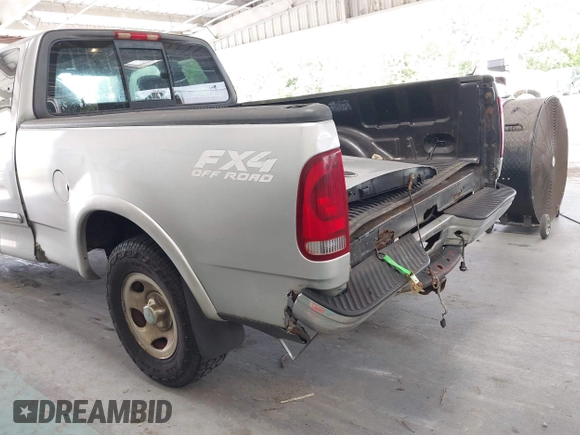2003 Ford F-150 XL с VIN 2FTRX18W03CA23003, выставлен на аукционе IAAI как лот 42403479 с пробегом 316 789 миль миль и . История ставок и продаж доступна на DreamBid. Изображение 11.
