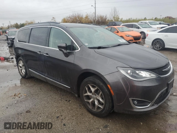 2017 Chrysler Pacifica Touring L with VIN 2C4RC1BG4HR810277, listed as a Copart auction lot 77885014 with 101,492 mi miles and Salvage Title. Bid and sale history available at DreamBid. Image 4.